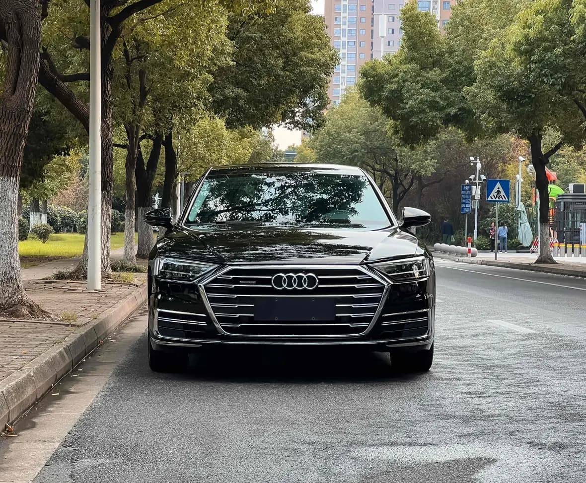 Audi A8 2021 г. 55145 км. — фото 2