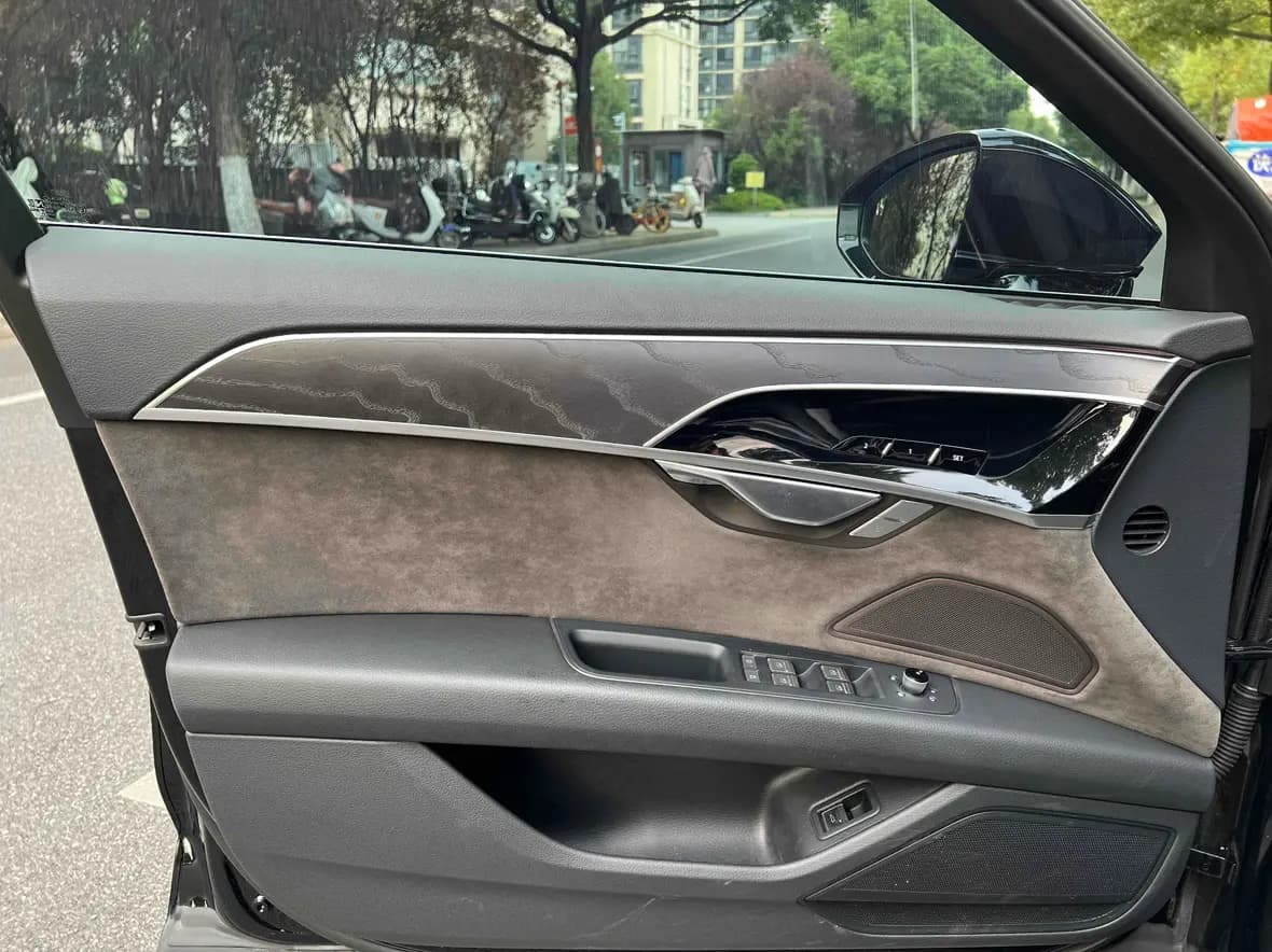 Audi A8 2021 г. 55145 км. — фото 6