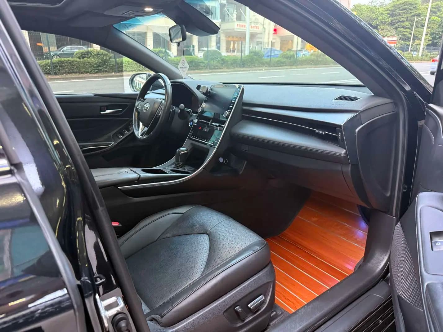 Toyota Avalon 2021 г. 57400 км. — фото 12