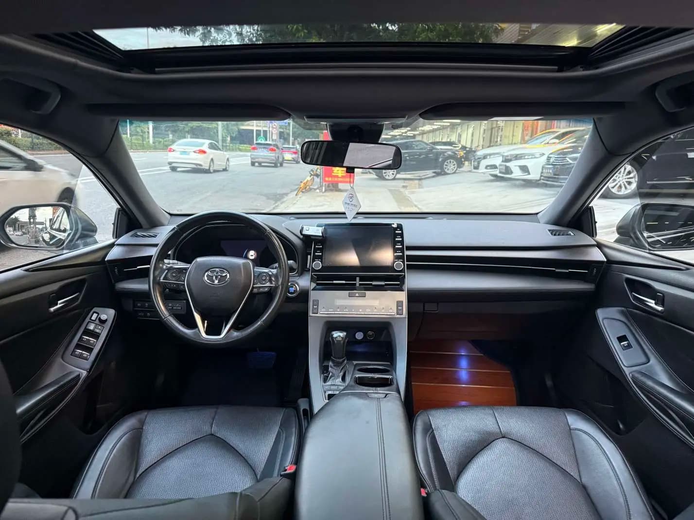 Toyota Avalon 2021 г. 57400 км. — фото 9