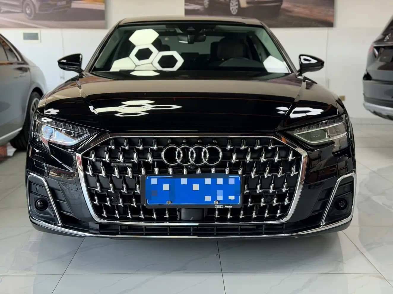 Audi A8 2024 г. 16046 км. — фото 2