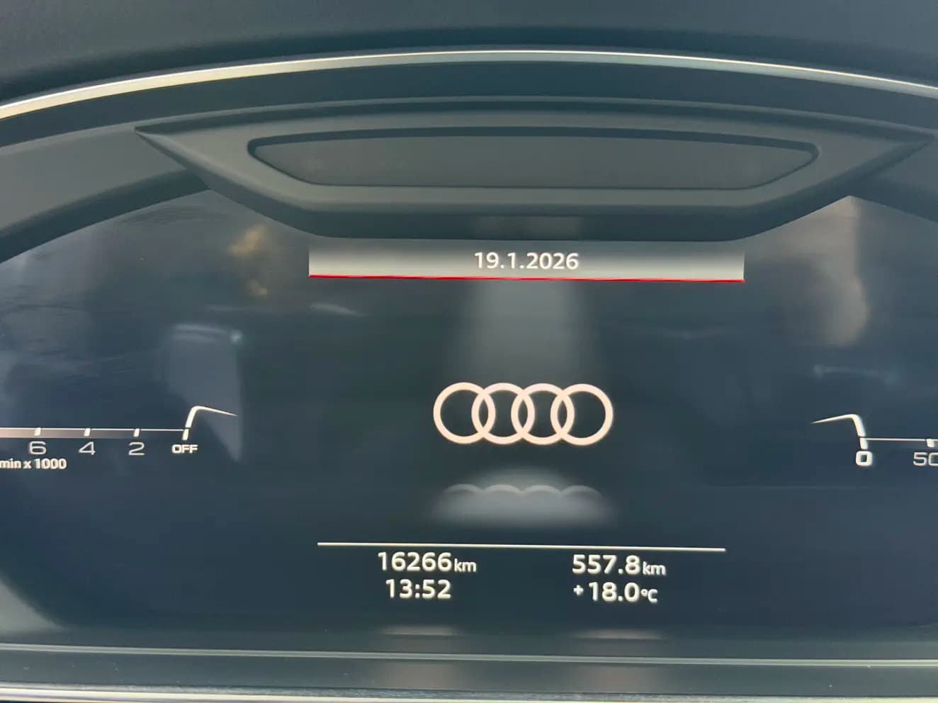 Audi A8 2024 г. 16046 км. — фото 11