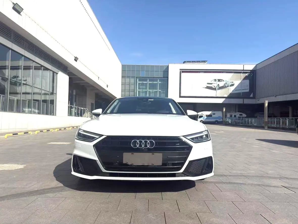 Audi A7 2023 г. 34108 км. — фото 2