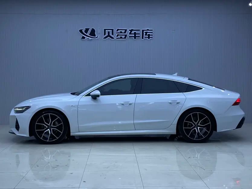 Audi A7 2021 г. 109065 км. — фото 3
