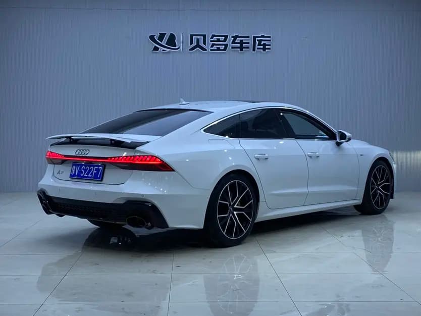 Audi A7 2021 г. 109065 км. — фото 5