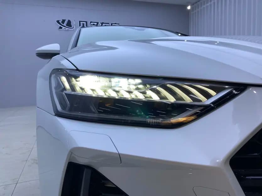 Audi A7 2021 г. 109065 км. — фото 6