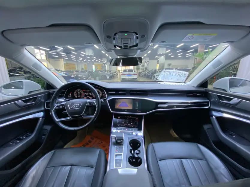 Audi A7 2021 г. 109065 км. — фото 9