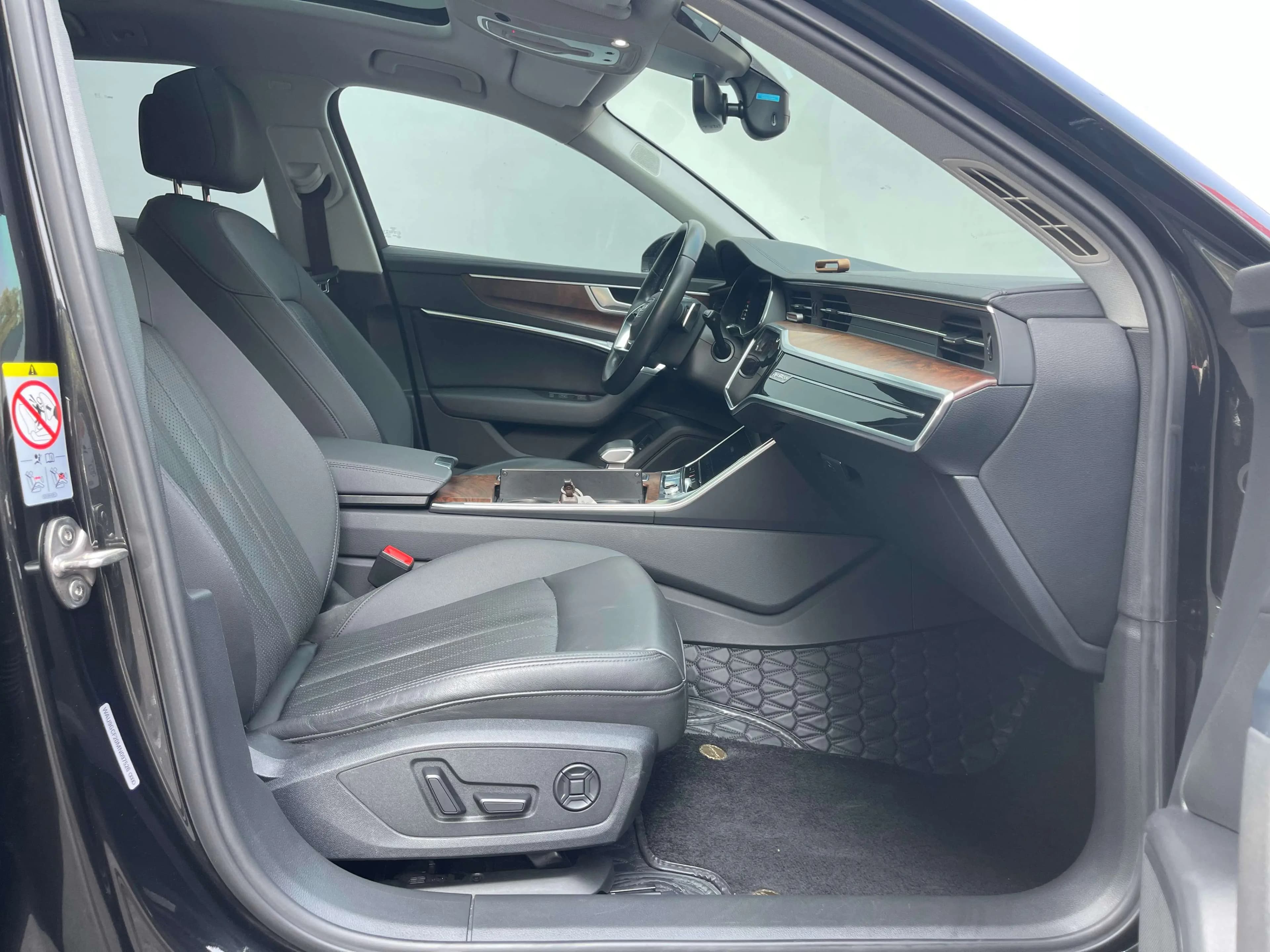 Audi A6 2021 г. 54002 км. — фото 26