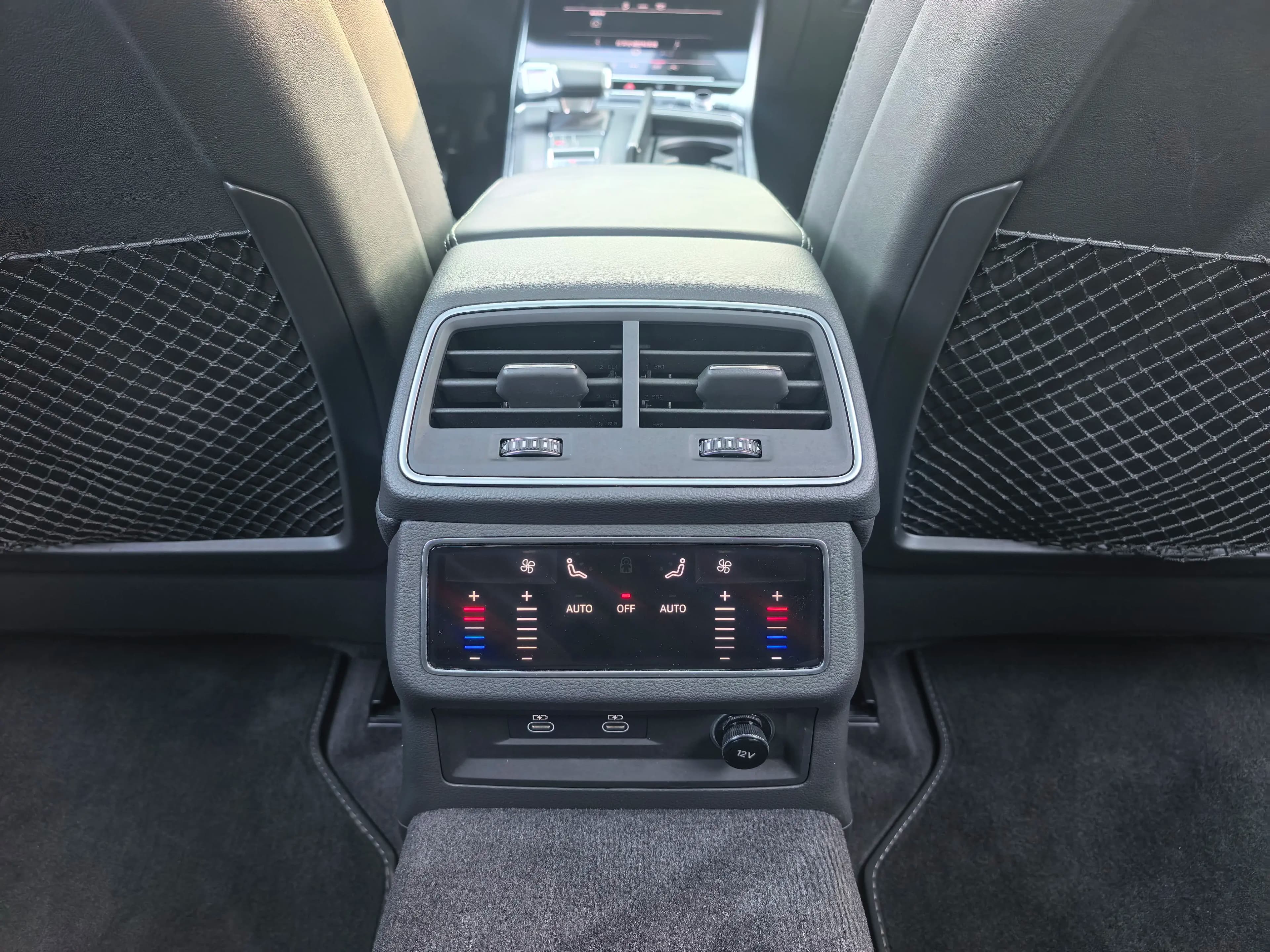 Audi A6L 2023 г. 14500 км. — фото 10