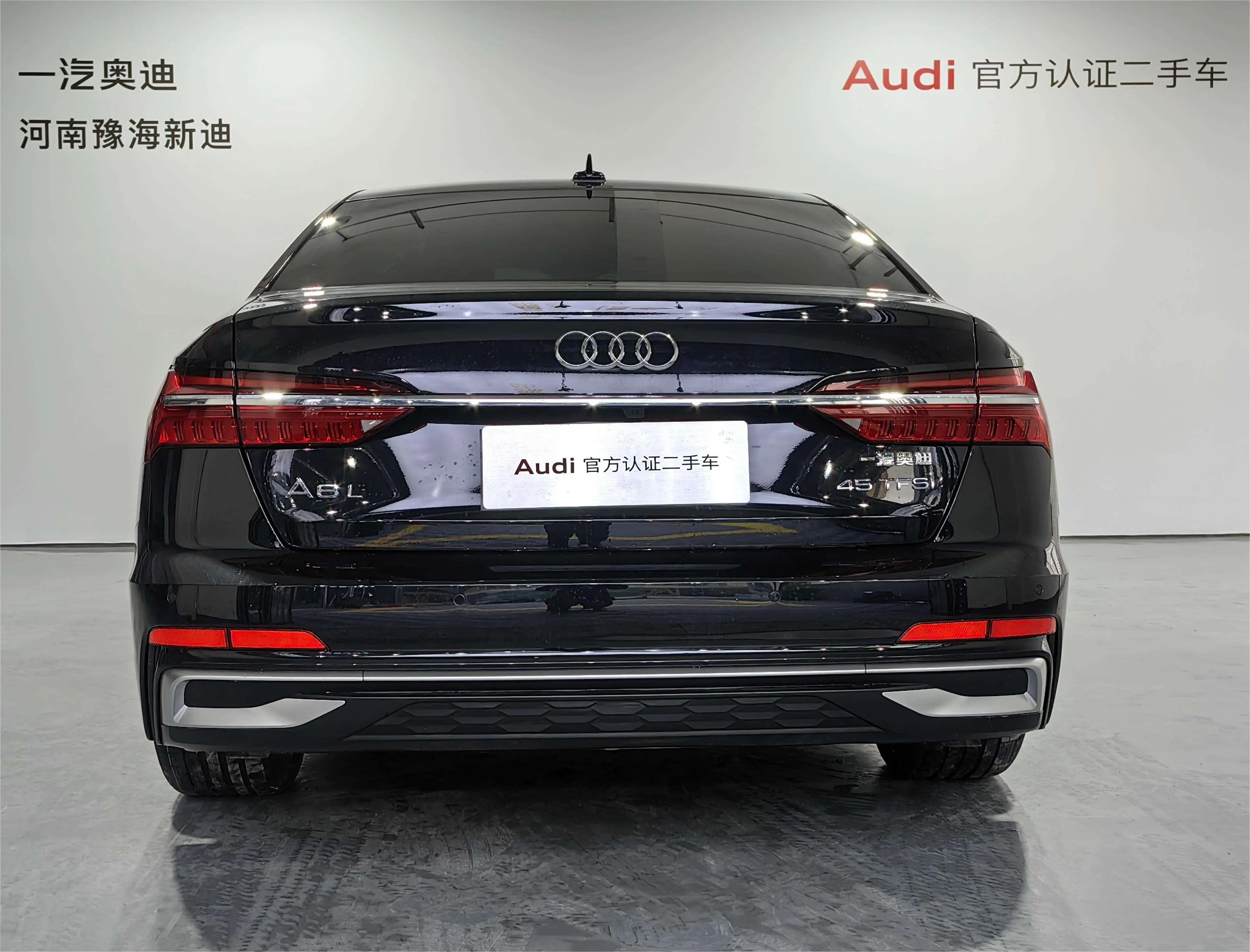 Audi A6L 2025 г. 13000 км. — фото 3