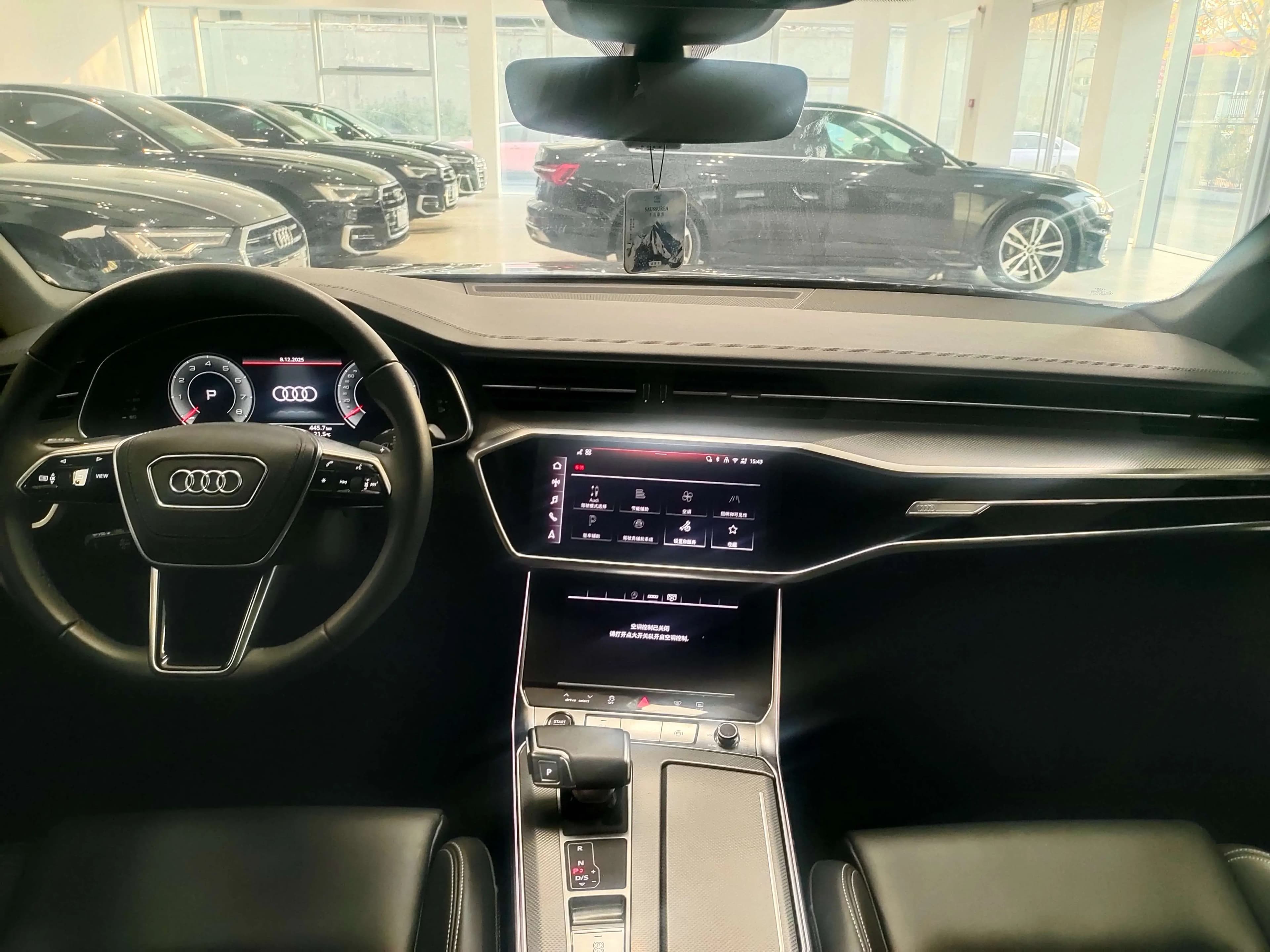 Audi A6L 2025 г. 13000 км. — фото 8