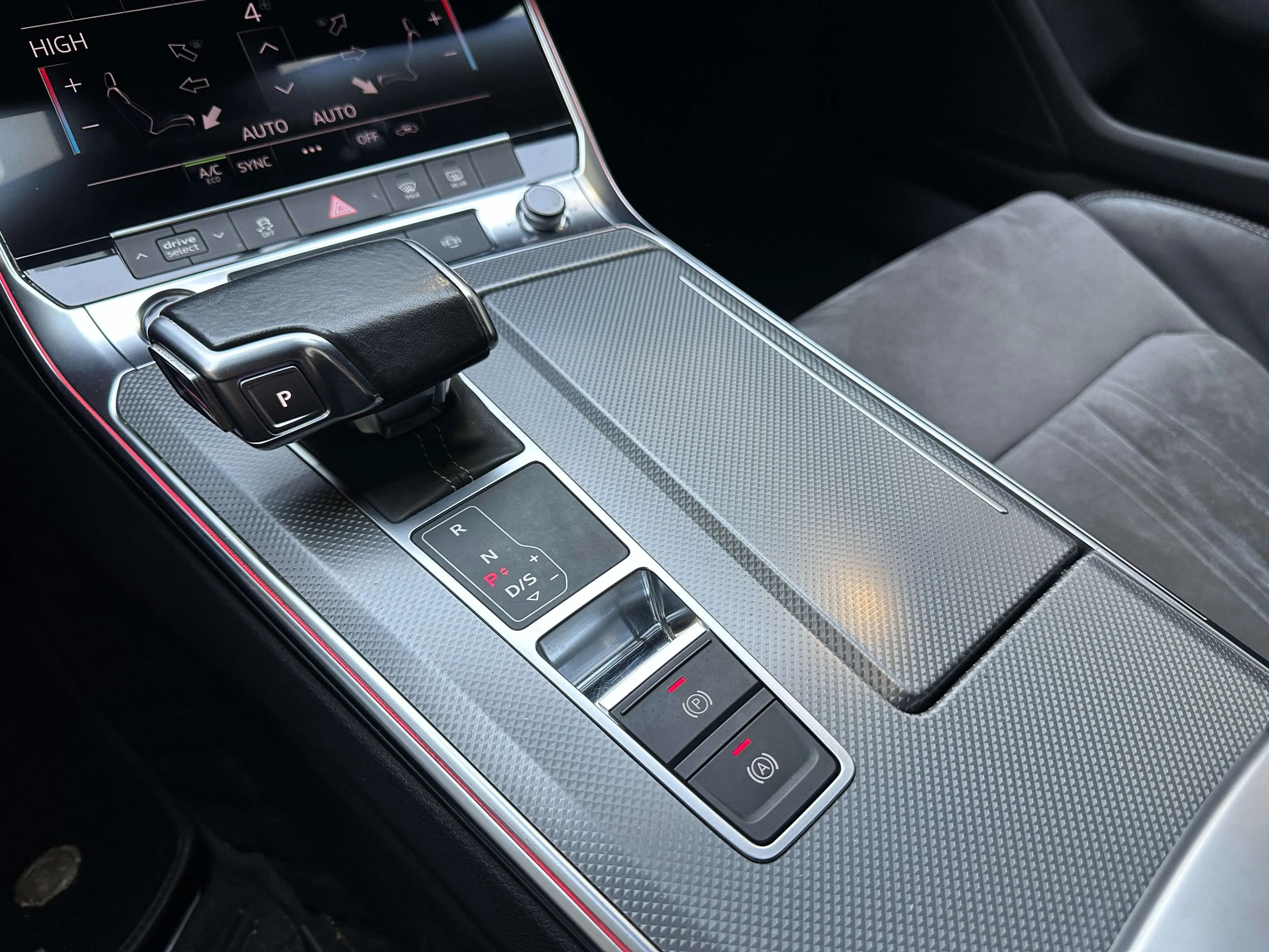 Audi A6L 2021 г. 71124 км. — фото 16