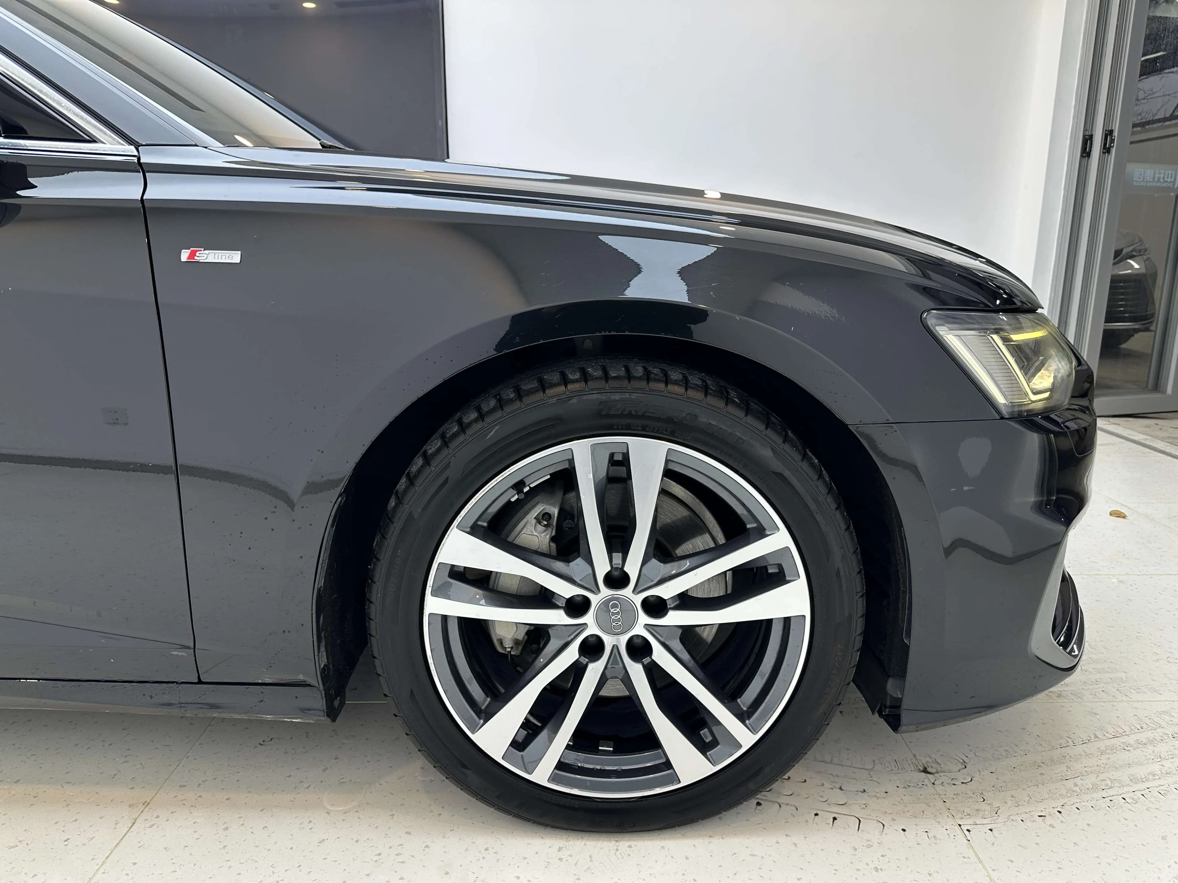 Audi A6L 2021 г. 71124 км. — фото 5