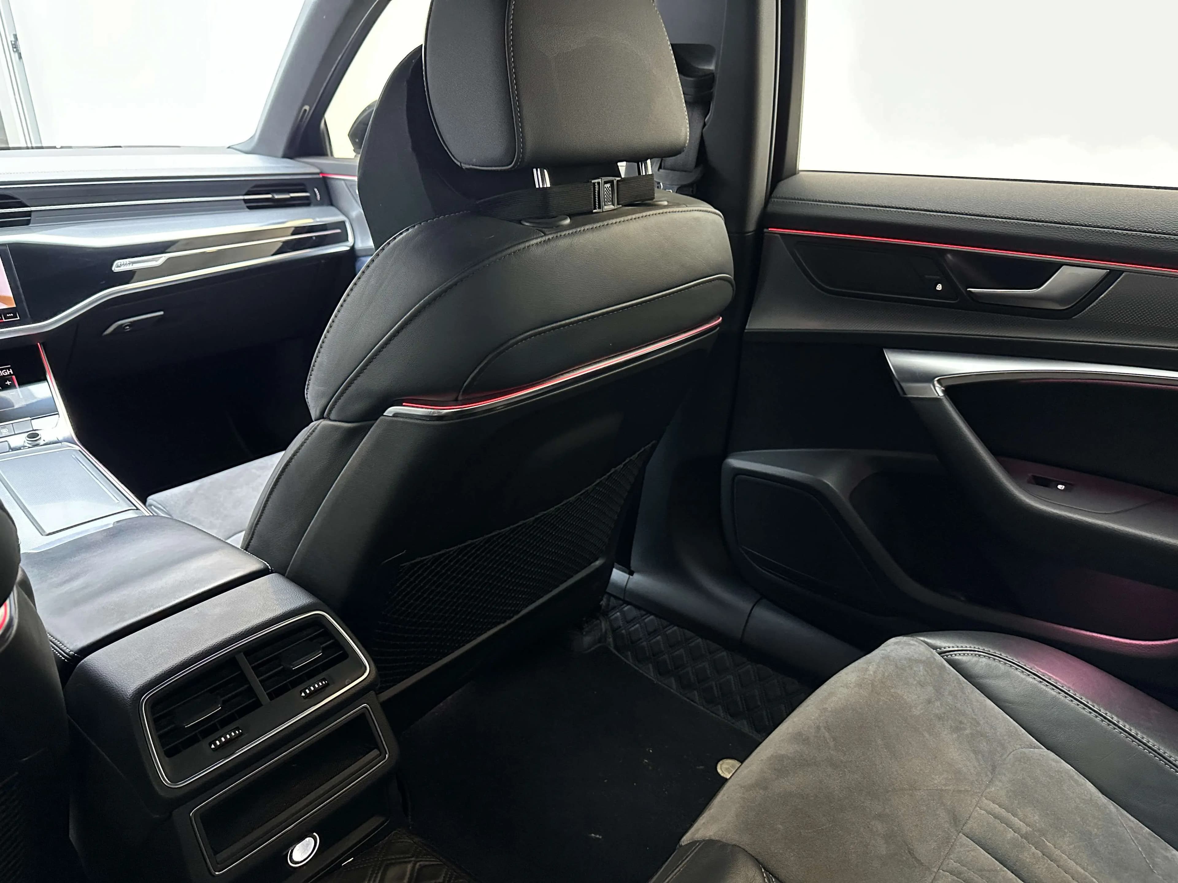 Audi A6L 2021 г. 71124 км. — фото 7