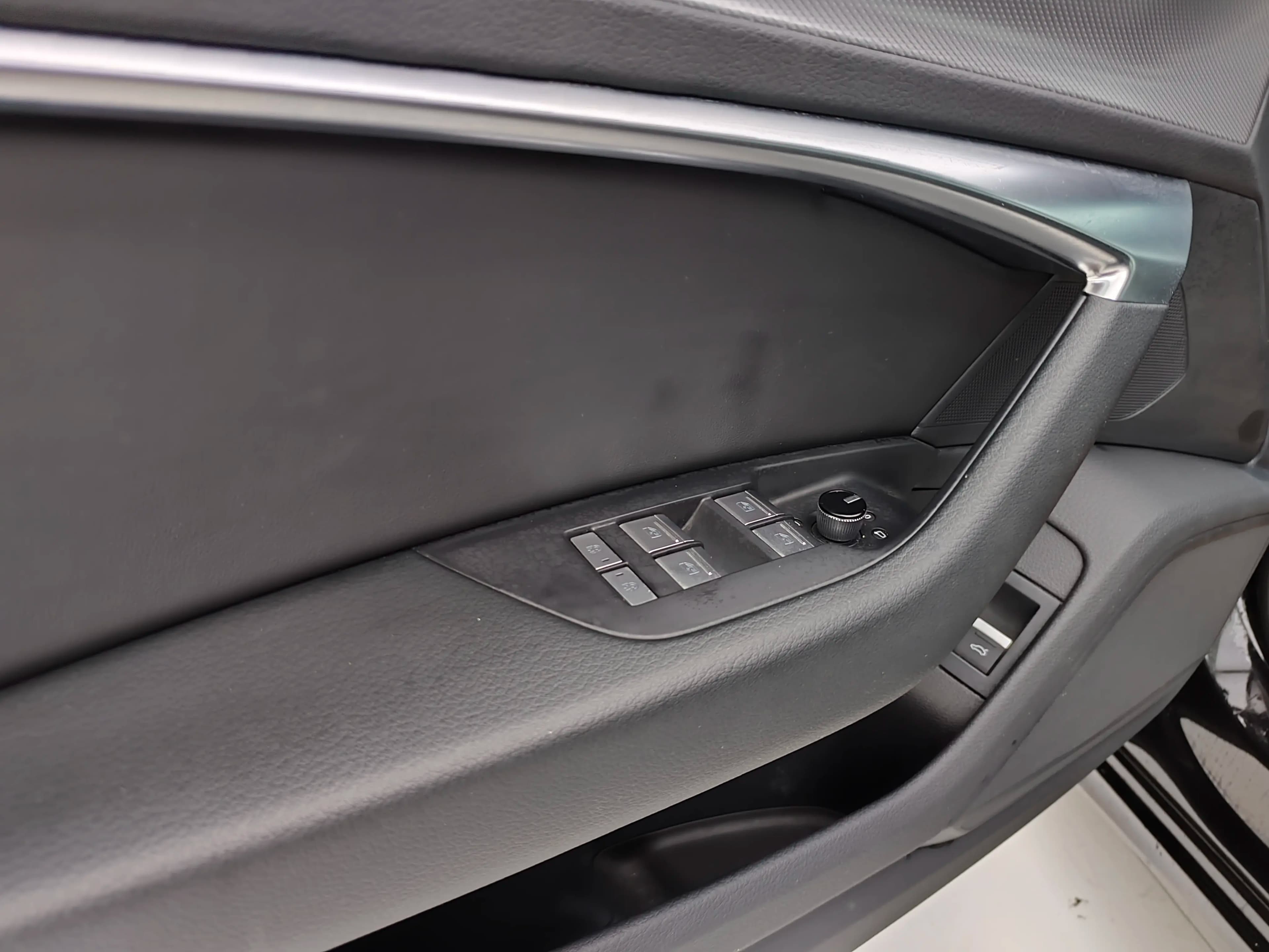 Audi A6L 2023 г. 24000 км. — фото 17