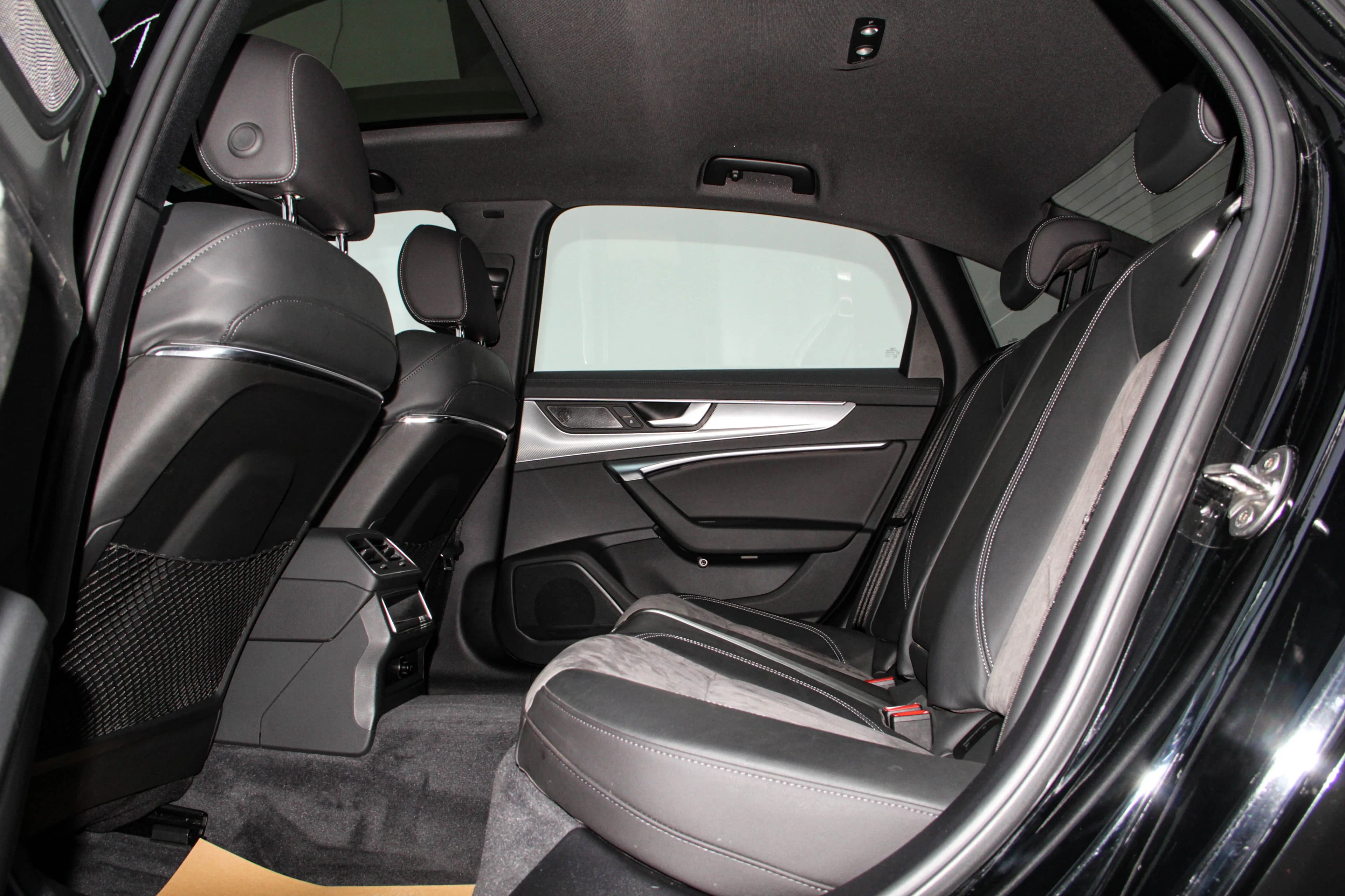 Audi A6L 2022 г. 23000 км. — фото 26