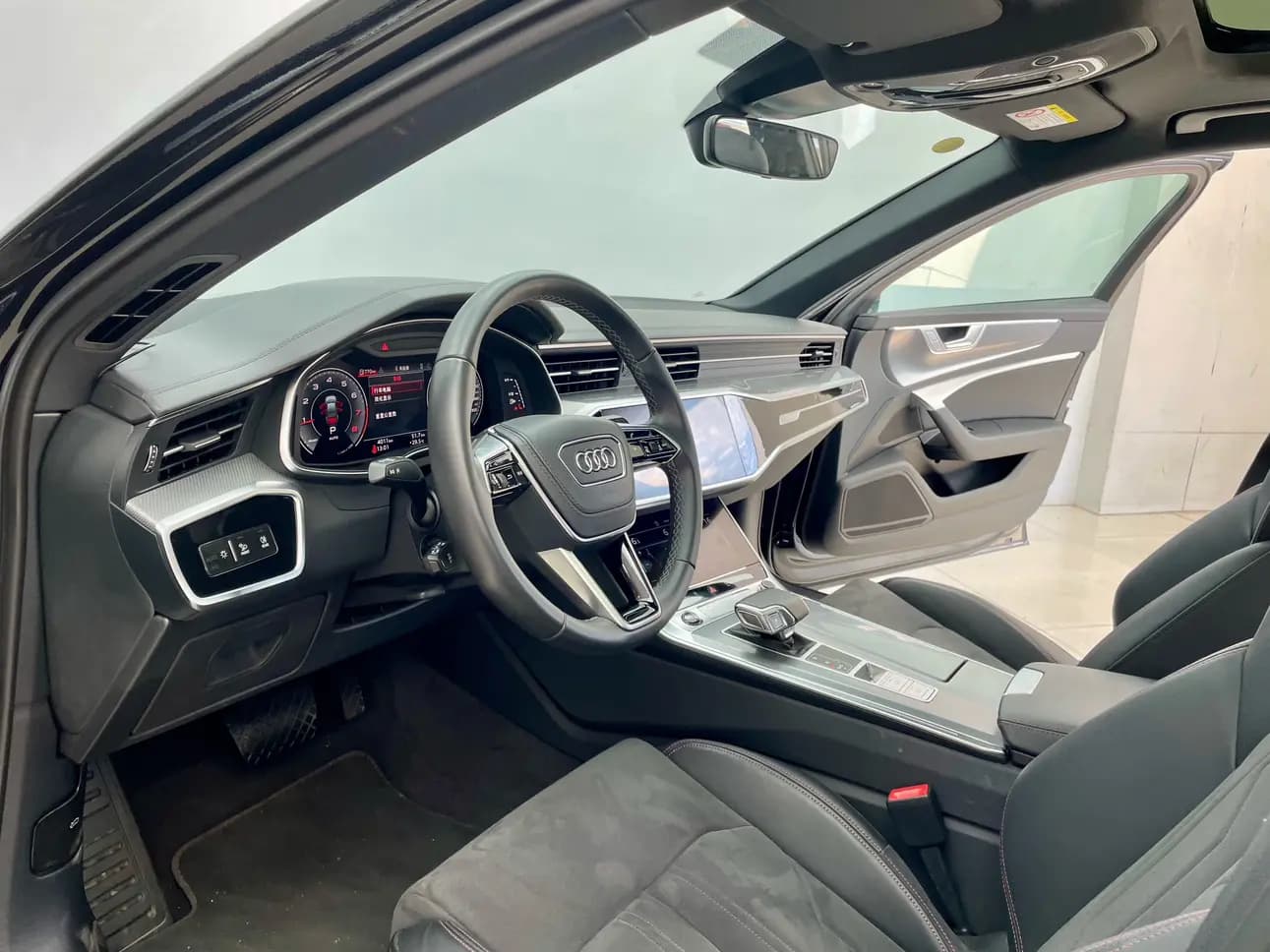 Audi A6L 2024 г. 38000 км. — фото 17