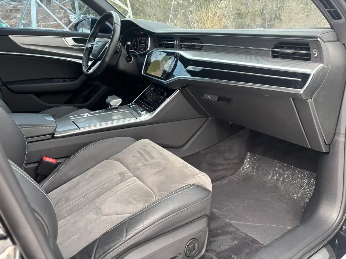 Audi A6L 2023 г. 41000 км. — фото 11