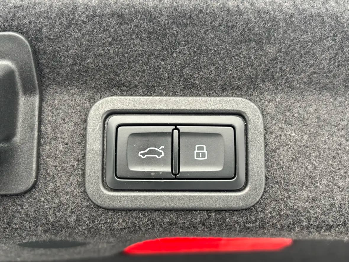 Audi A6L 2023 г. 41000 км. — фото 10