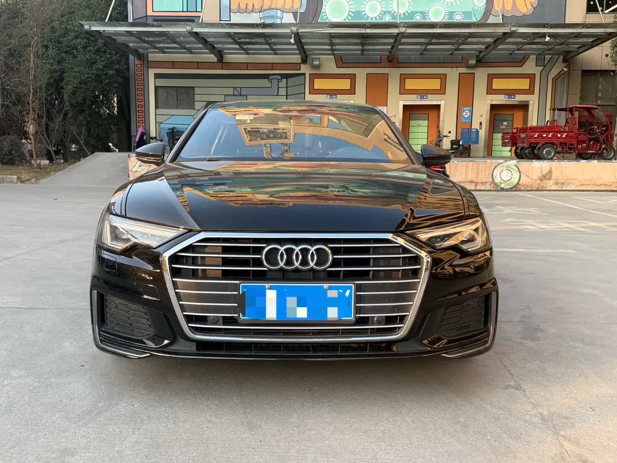 Audi A6L 2021 г. 85080 км. — фото 2