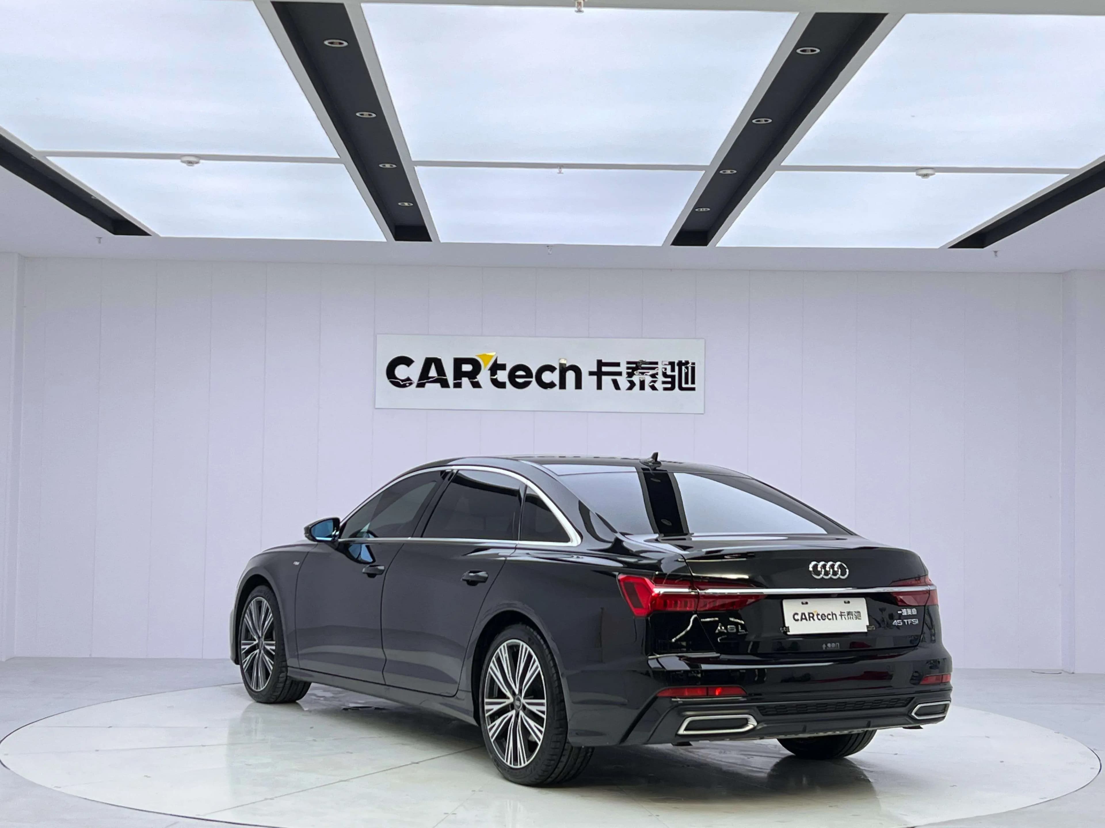 Audi A6L 2022 г. 40000 км. — фото 3