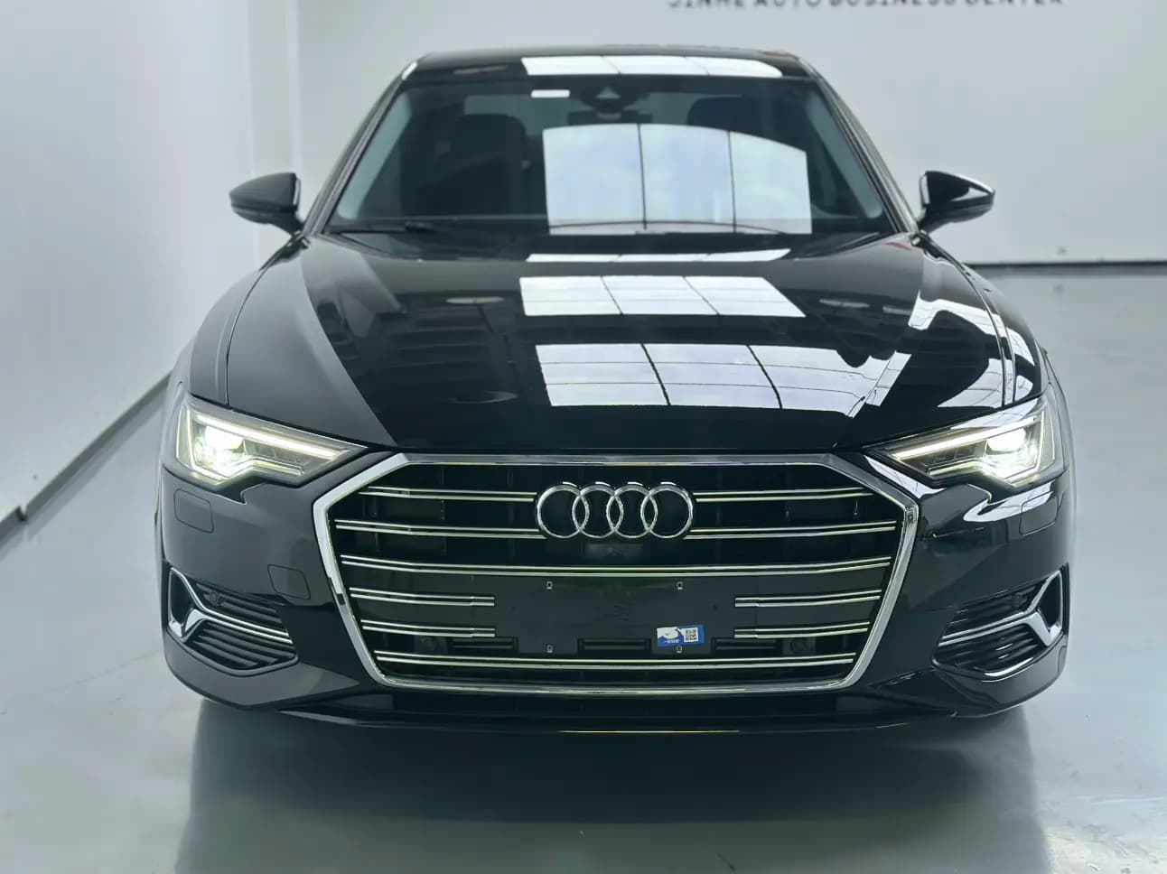 Audi A6L 2024 г. 6000 км. — фото 2