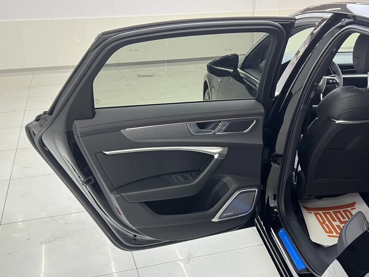 Audi A6L 2023 г. 18000 км. — фото 7