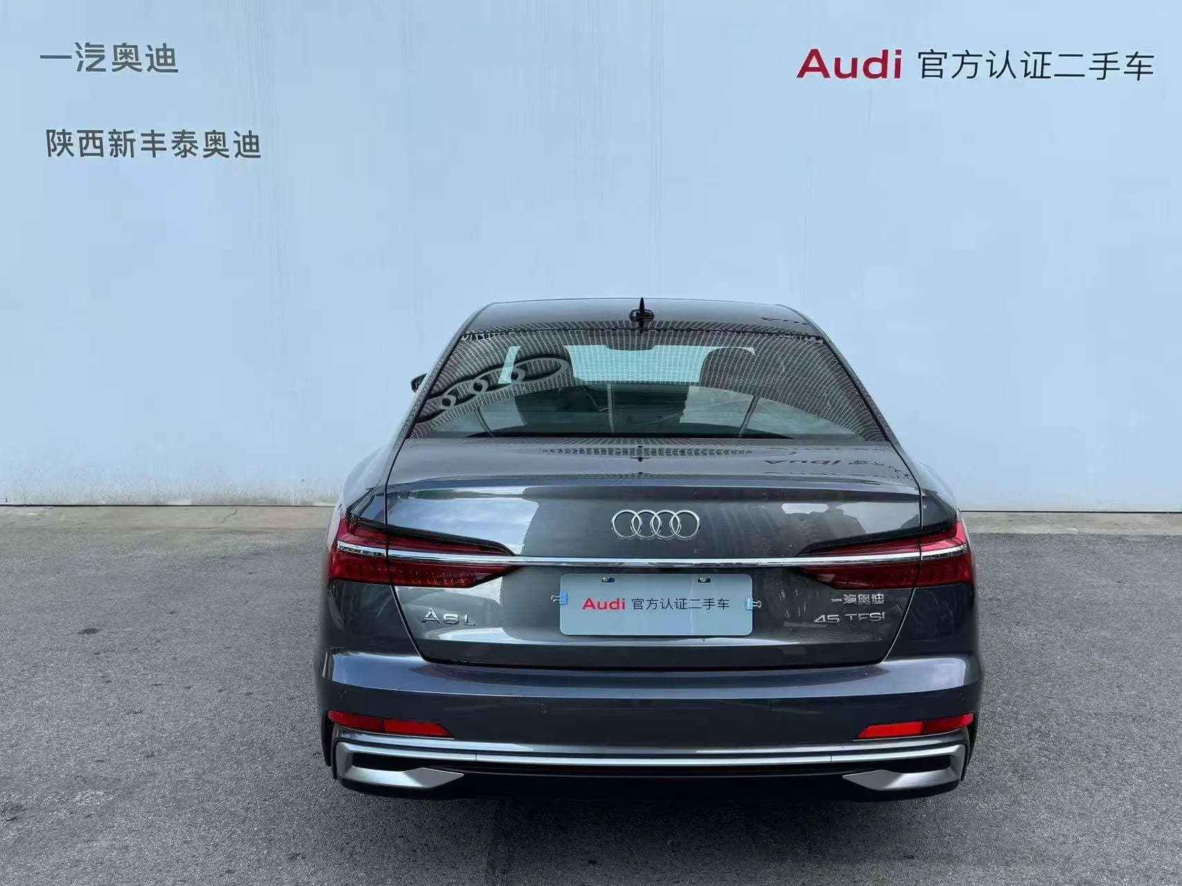 Audi A6L 2025 г. 10000 км. — фото 3