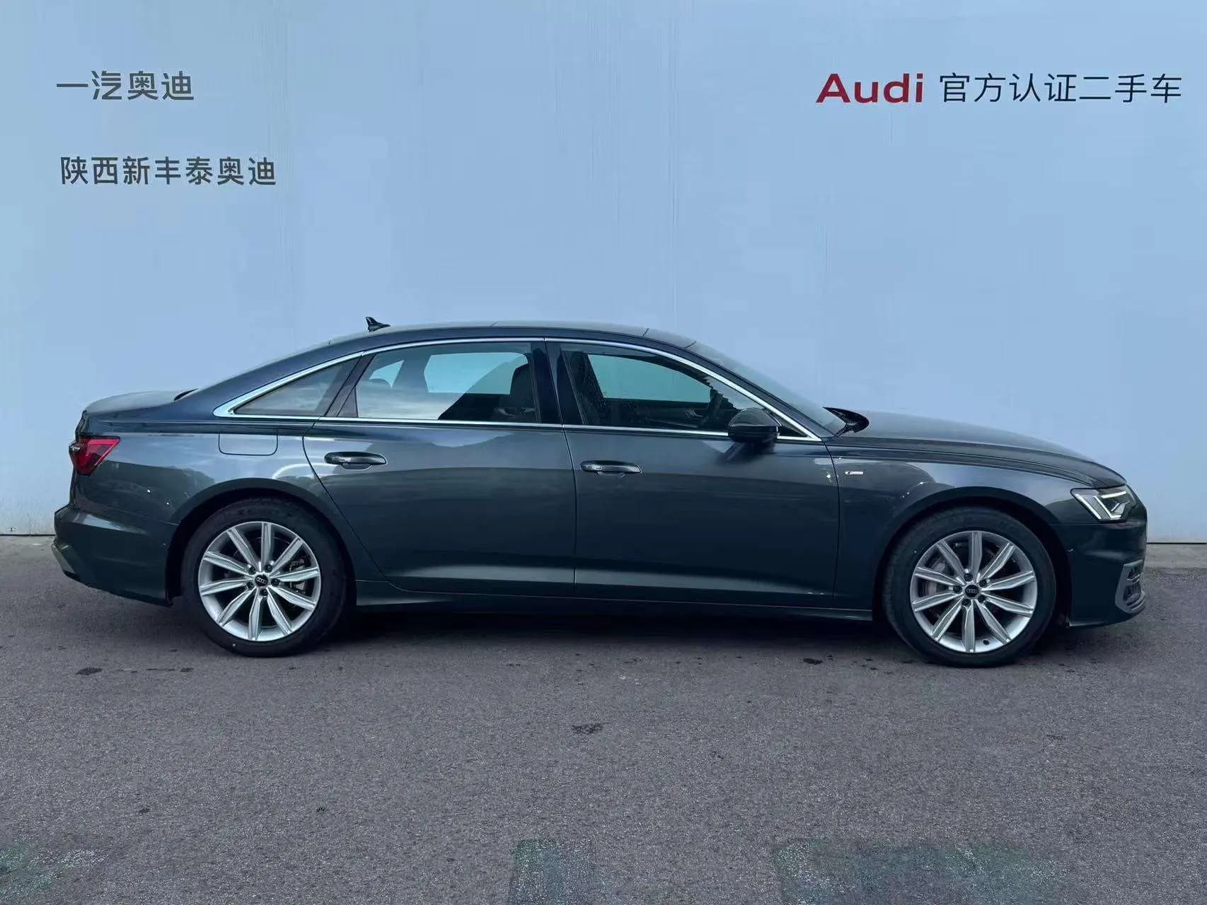 Audi A6L 2025 г. 10000 км. — фото 4