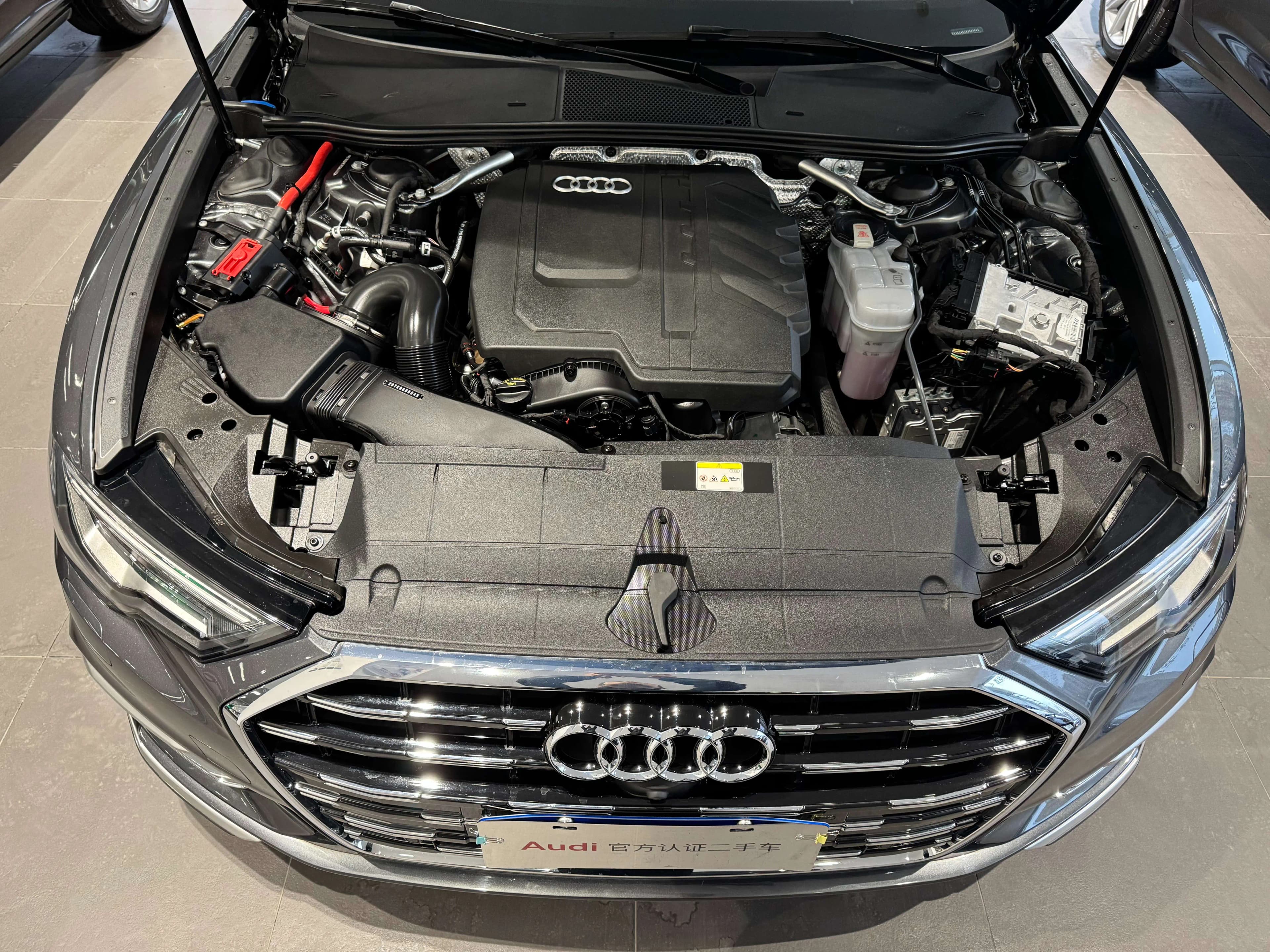 Audi A6L 2025 г. 10000 км. — фото 5