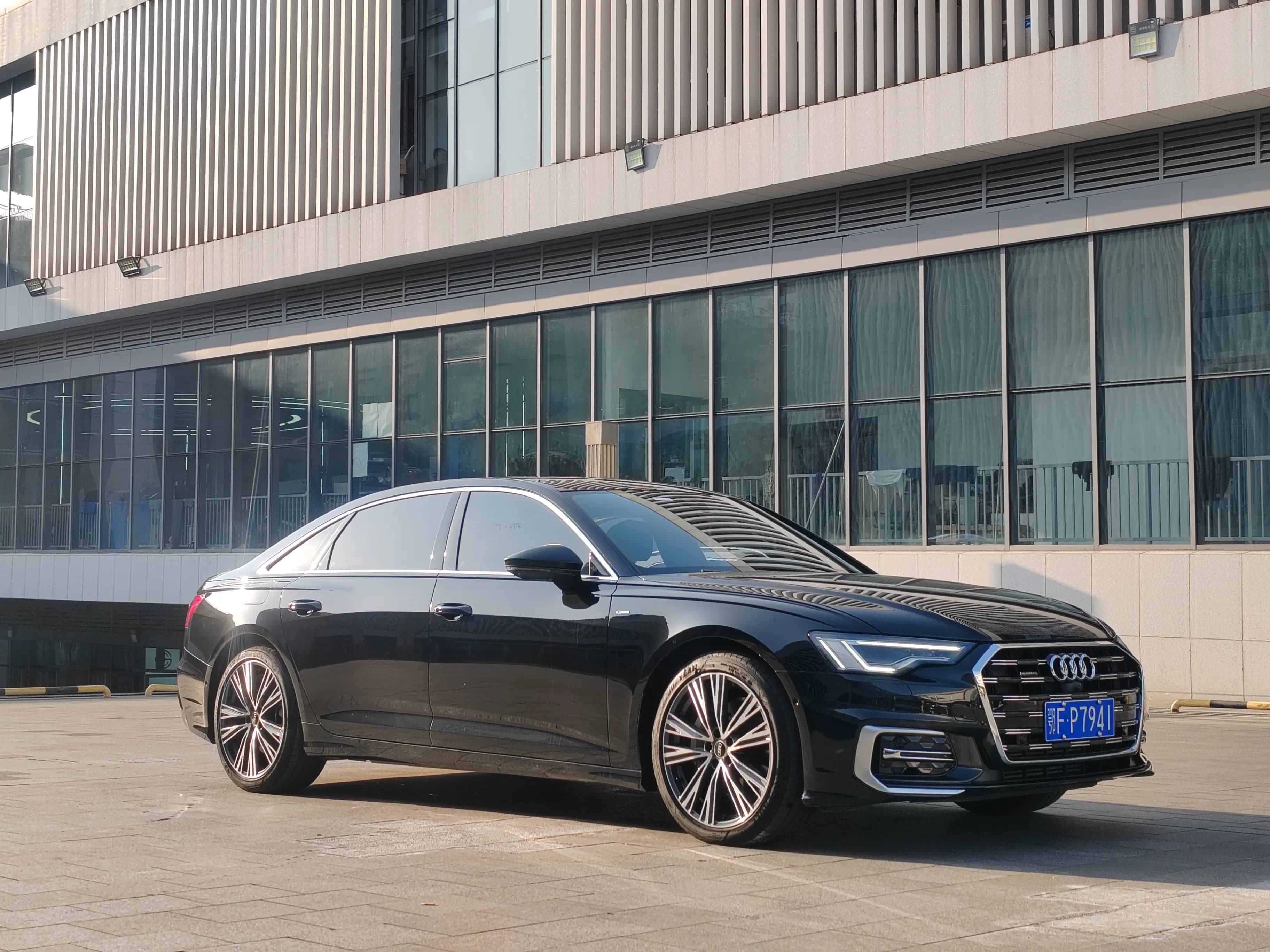 Audi A6L 2023 г. 34000 км. — фото 3