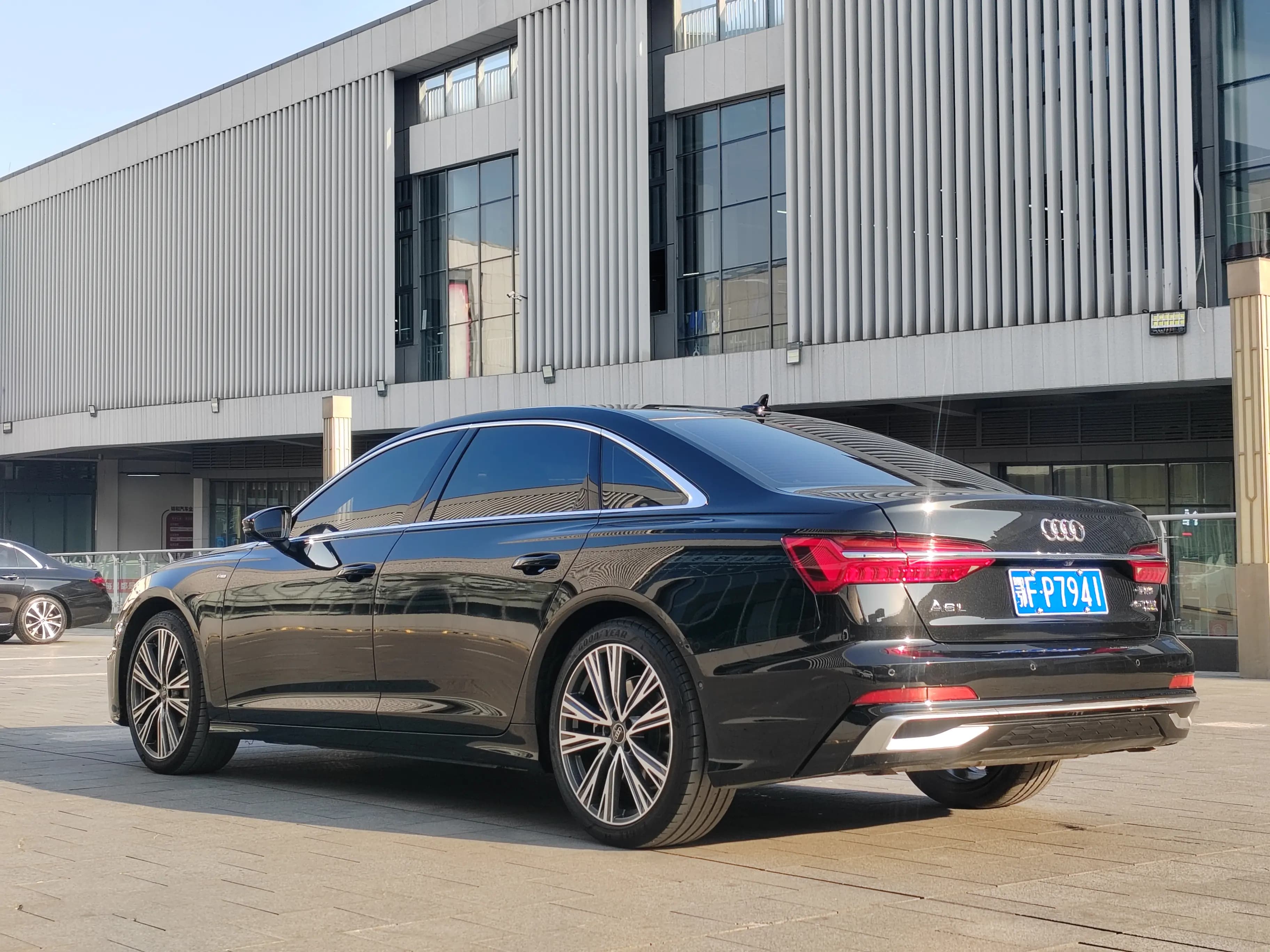 Audi A6L 2023 г. 34000 км. — фото 4