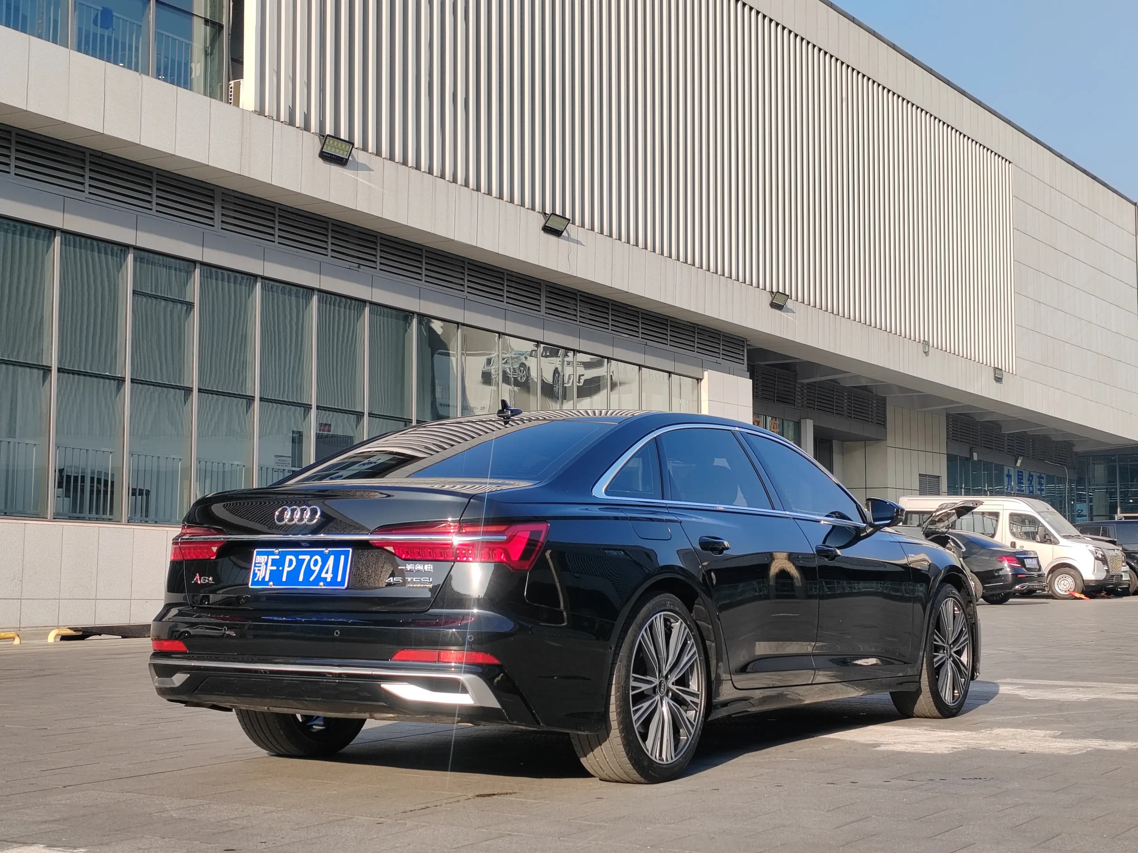Audi A6L 2023 г. 34000 км. — фото 6