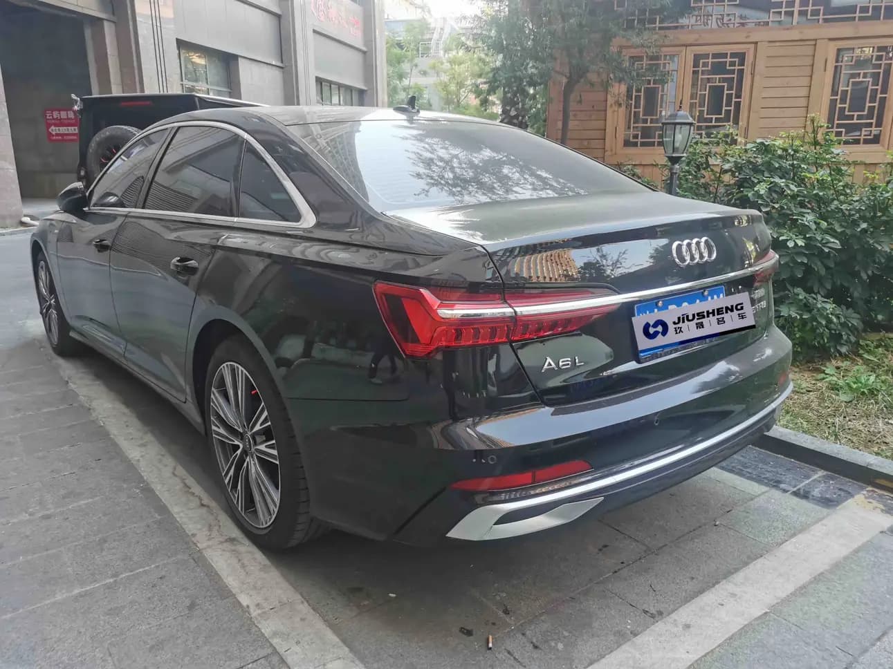 Audi A6L 2025 г. 1000 км. — фото 2