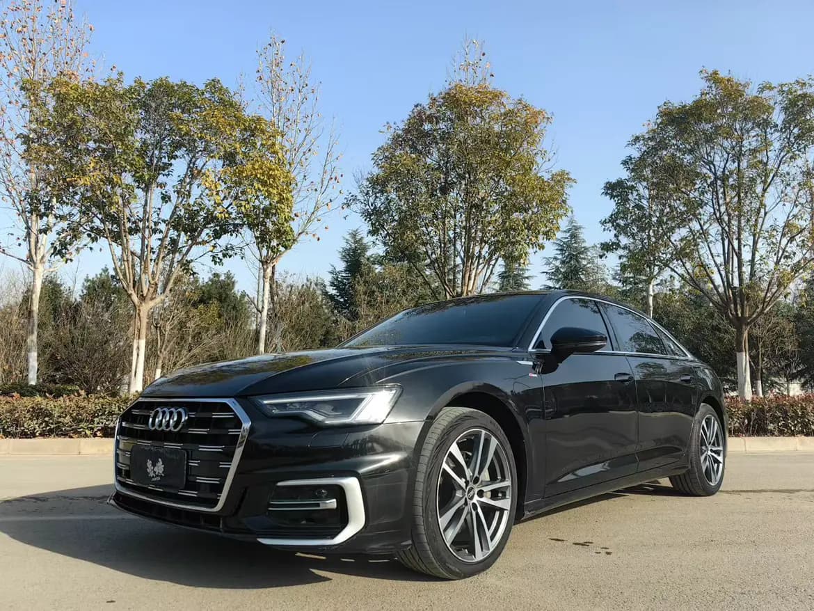 Audi A6L 2023 г. 83000 км.