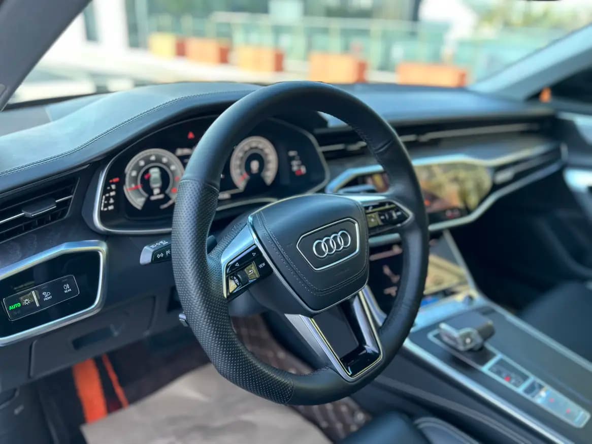 Audi A6L 2023 г. 73000 км. — фото 13