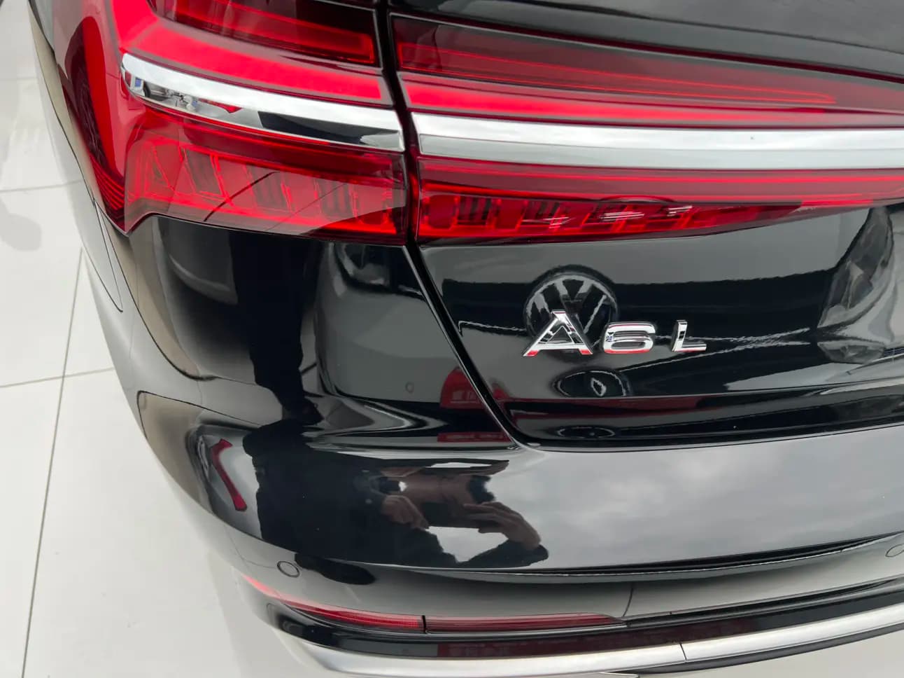 Audi A6L 2025 г. 30000 км. — фото 2