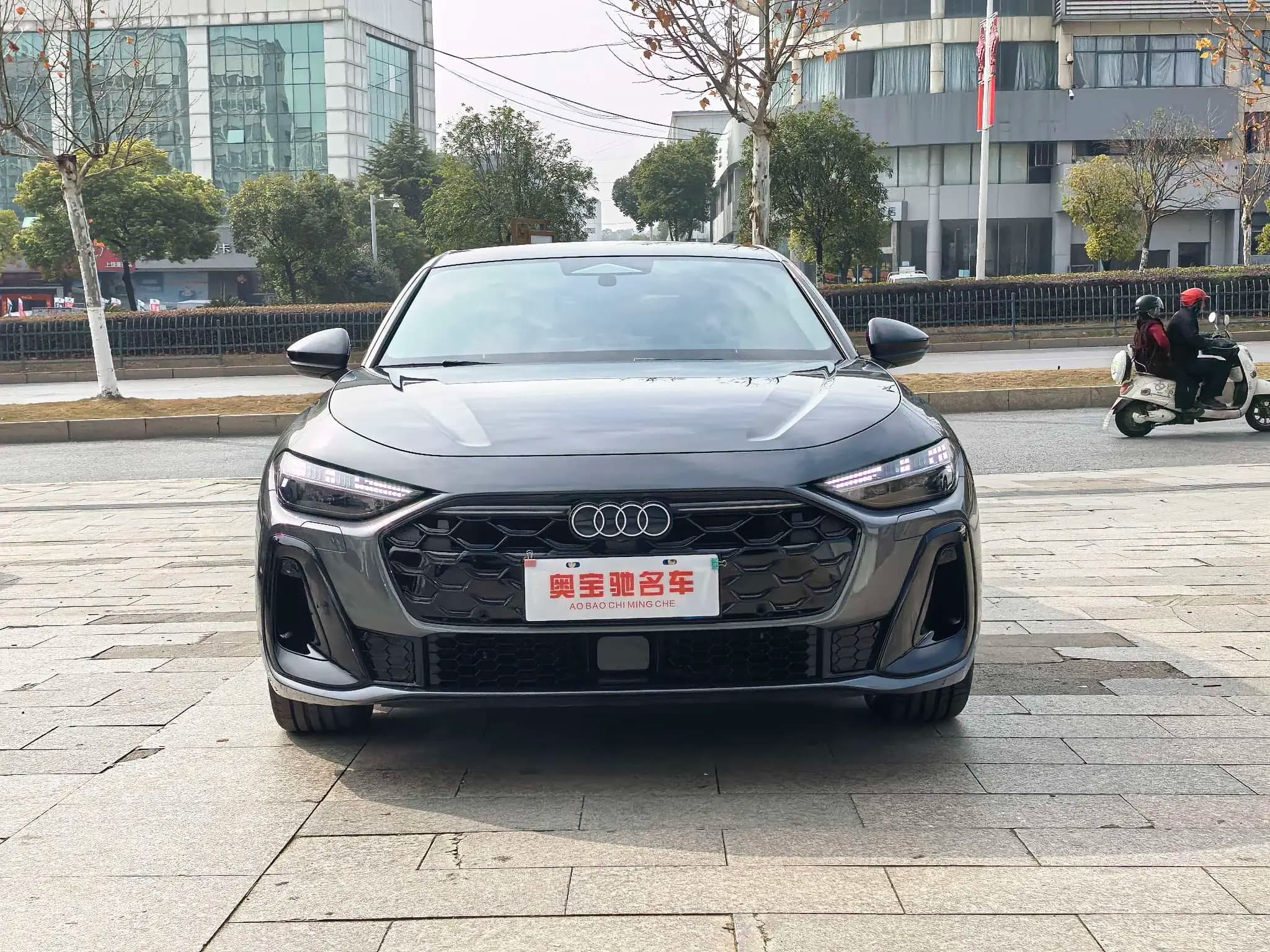 Audi A5L 2025 г. 1638 км. — фото 2