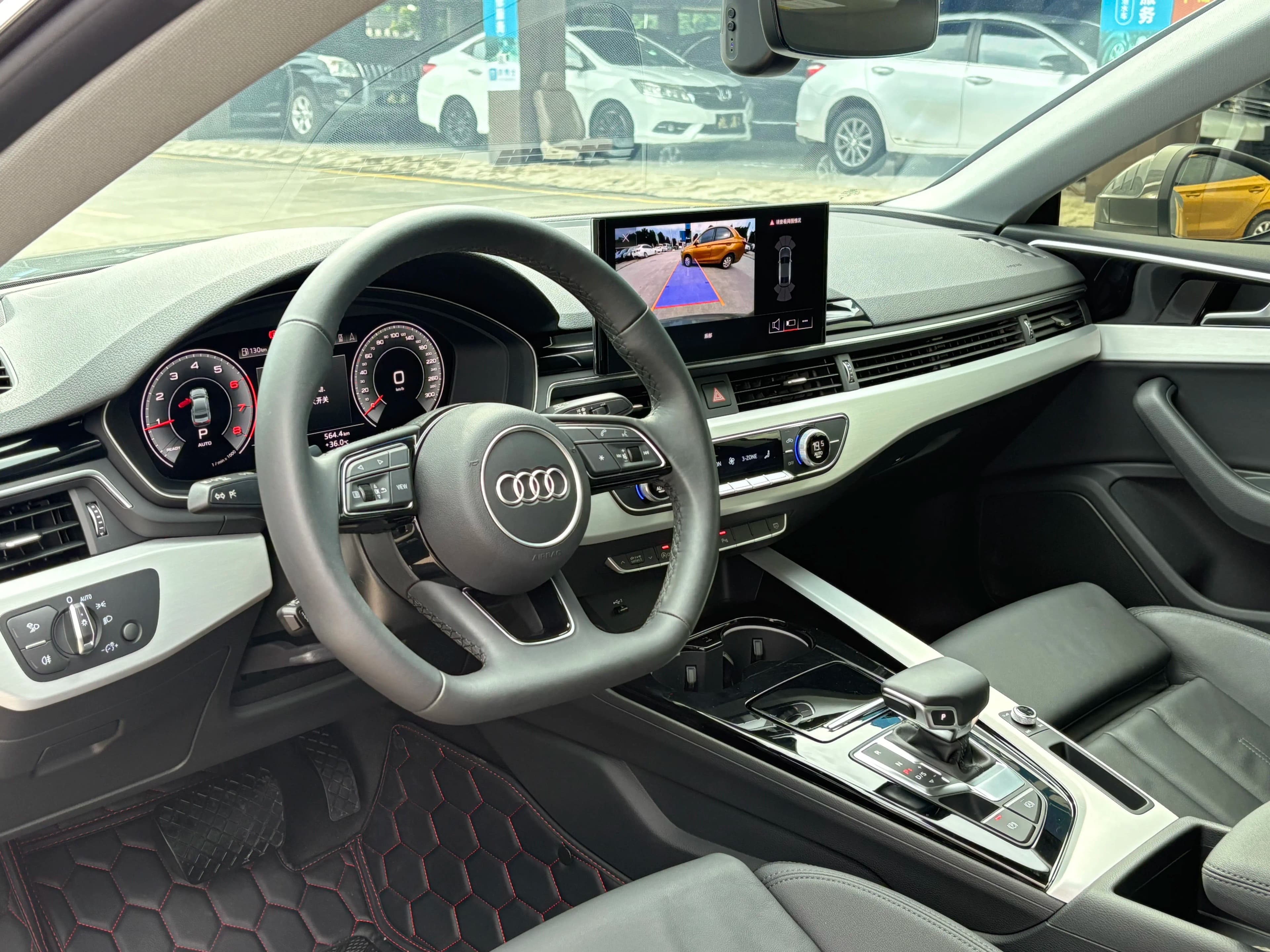 Audi A5 2024 г. 29113 км. — фото 13
