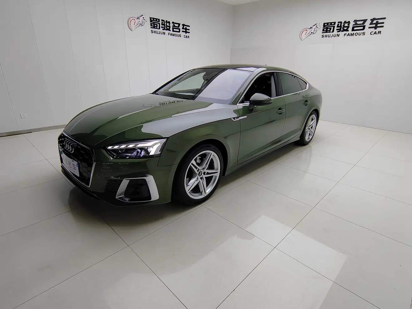 Audi A5 2023 г. 32118 км.