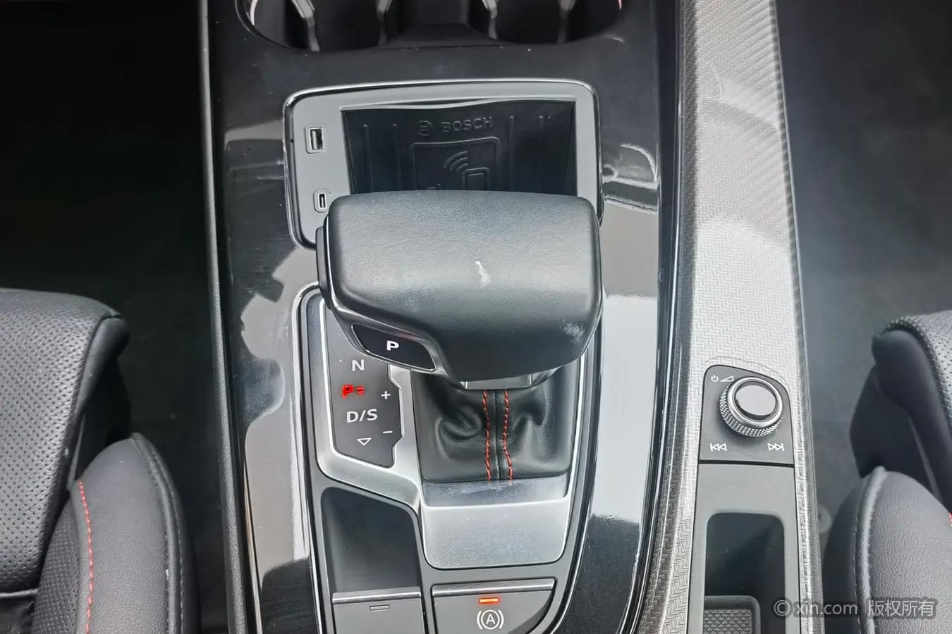 Audi A4L 2022 г. 72139 км. — фото 13