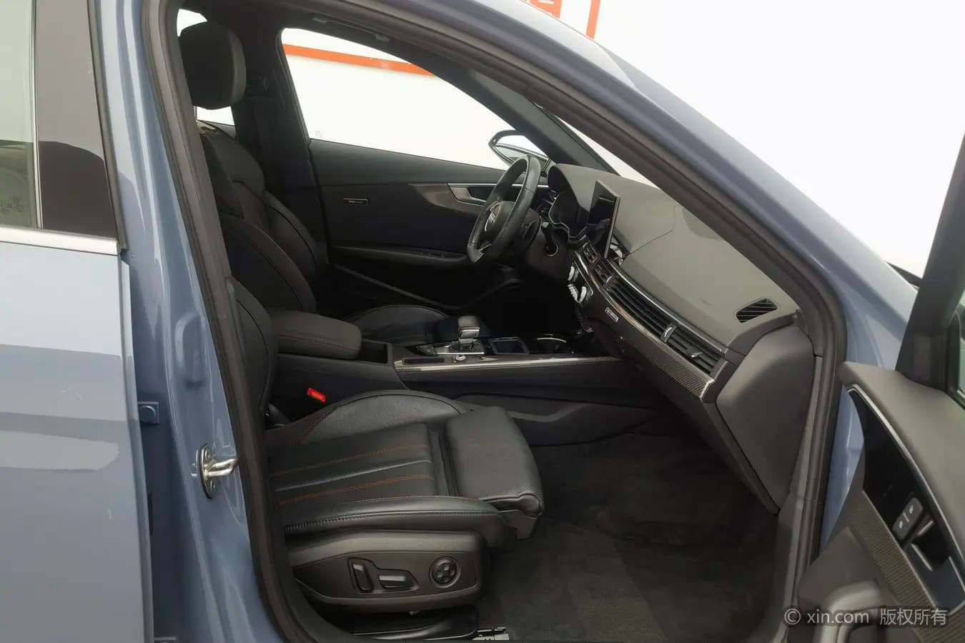 Audi A4L 2022 г. 72139 км. — фото 7