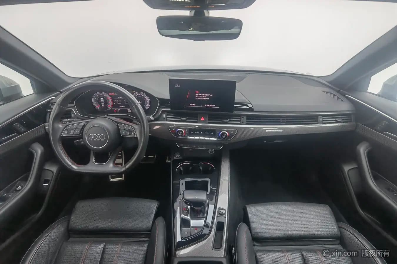 Audi A4L 2022 г. 72139 км. — фото 10