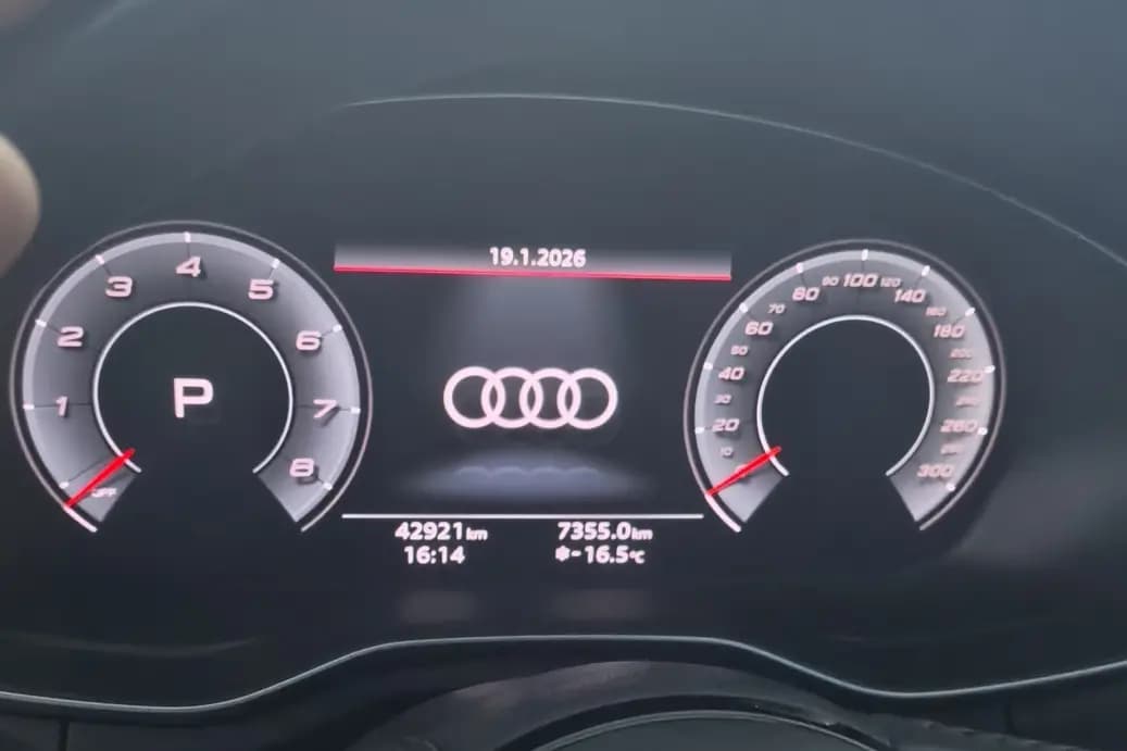Audi A4L 2021 г. 42017 км. — фото 5