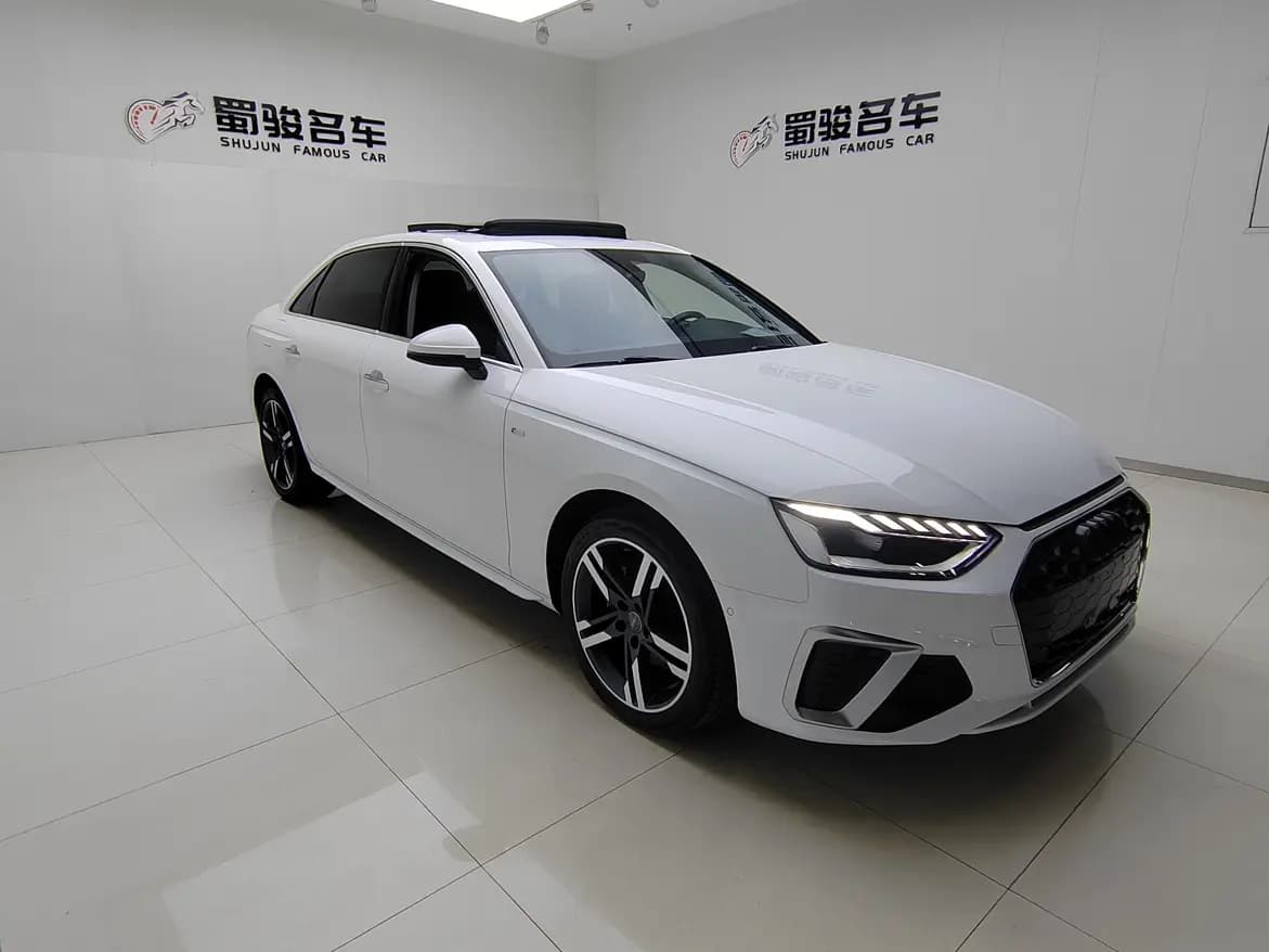 Audi A4L 2021 г. 45709 км. — фото 3