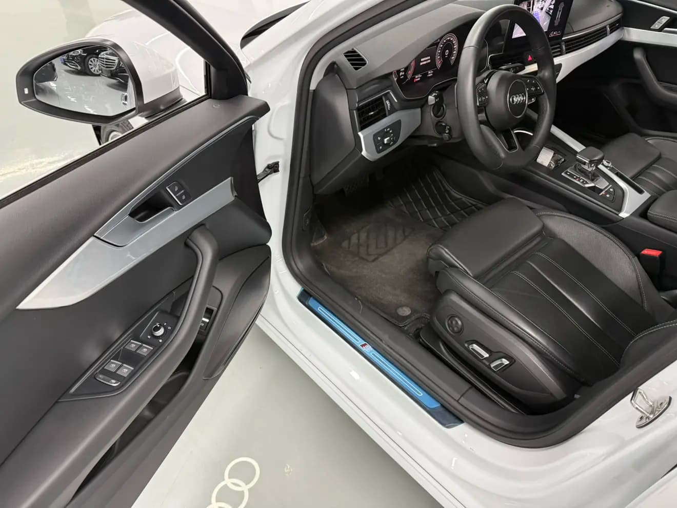 Audi A4L 2024 г. 19135 км. — фото 8