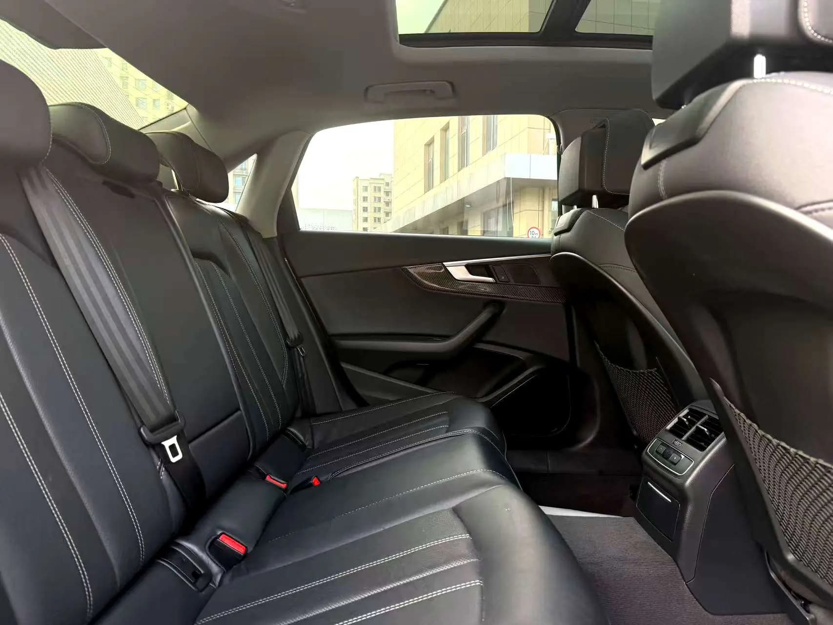 Audi A4L 2021 г. 75033 км. — фото 7