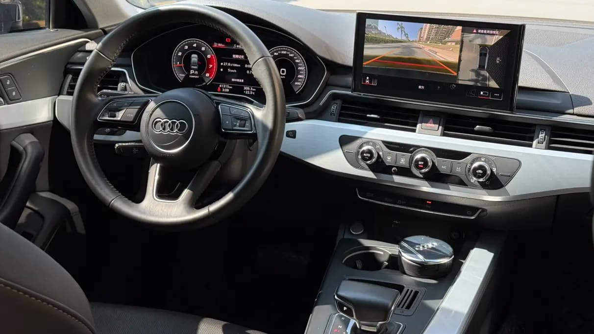 Audi A4L 2021 г. 41031 км. — фото 9