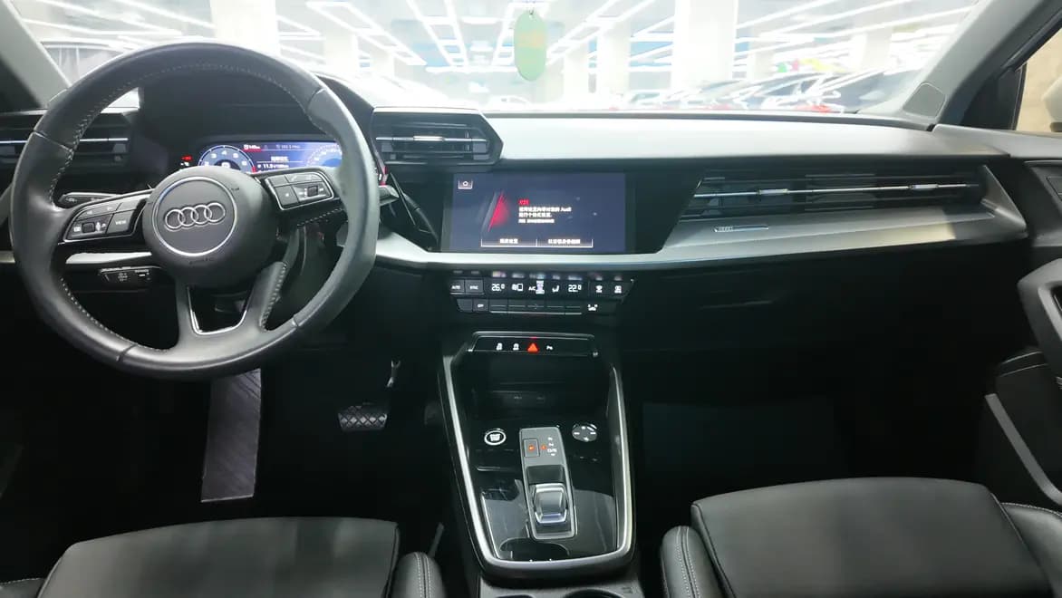 Audi A3 2021 г. 51117 км. — фото 8