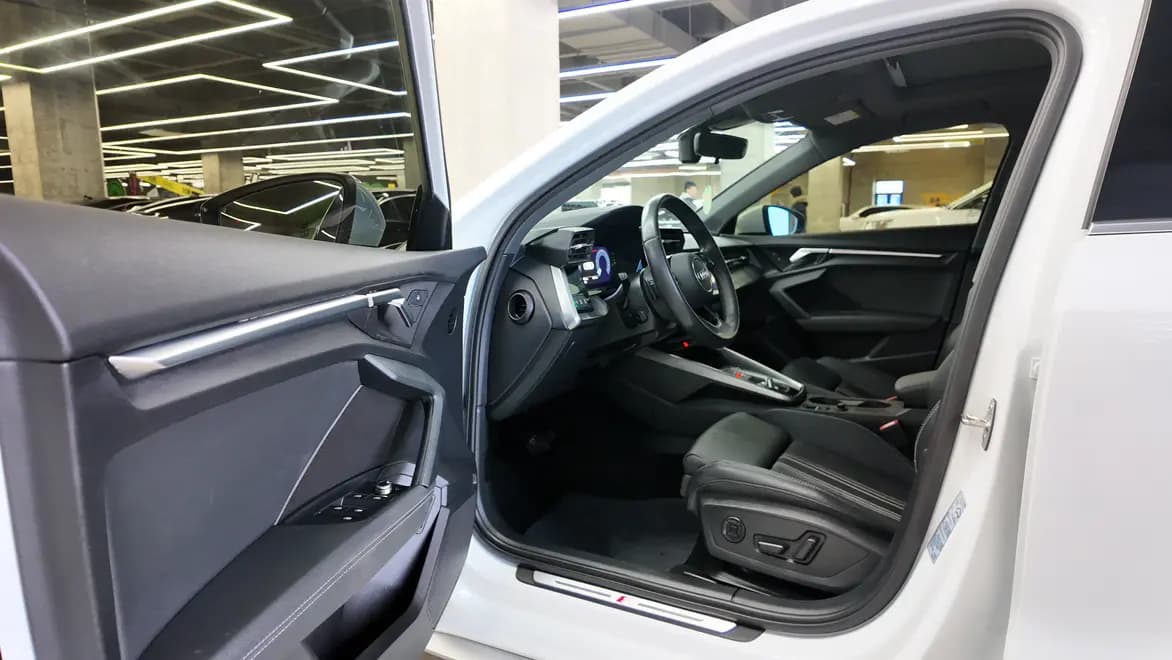 Audi A3 2021 г. 51117 км. — фото 10
